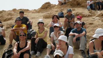 部门撤退到MITZPE RAMON, 2011年专辑封面