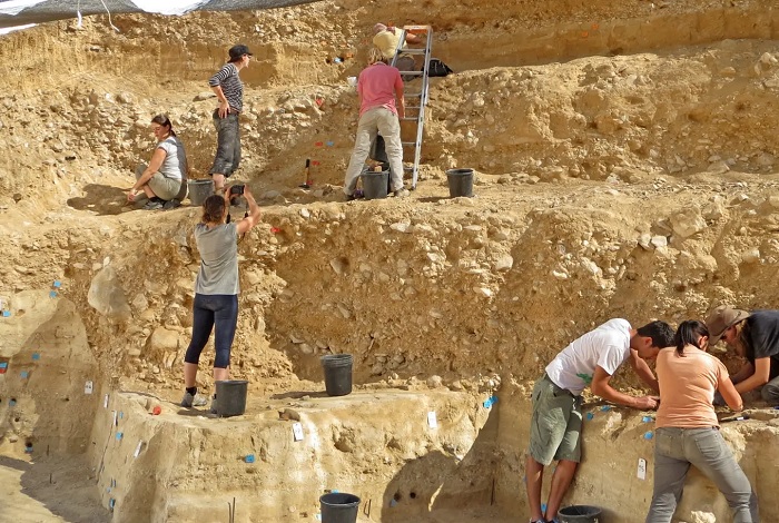 מחקרישראלי:בנגבנפגשולראשונההאדםהמודרניוהניאנדרטלי