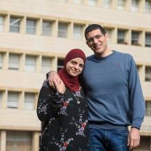 艾曼·哈提卜·马萨哈和她的丈夫哈桑·马萨哈医生。“你在魏茨曼得到的东西，在以色列其他地方是得不到的，”埃曼说。
